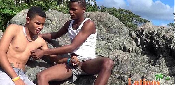  Brown-skinned Latin twinks pop a boner outdoors